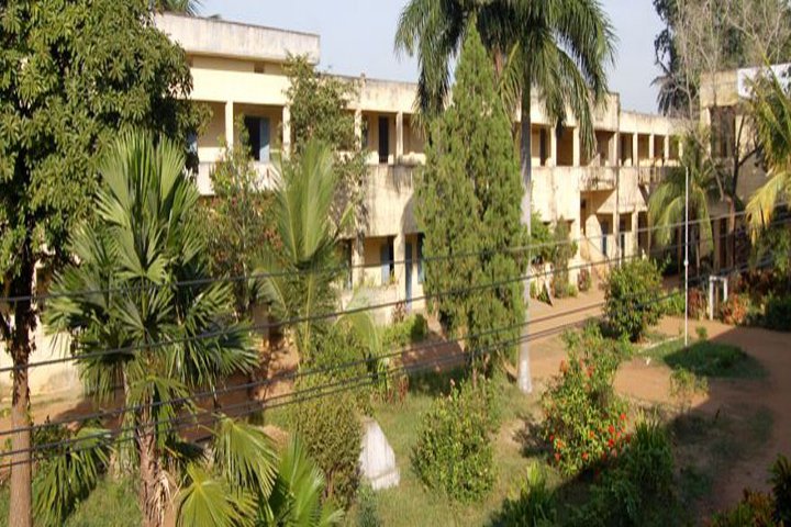 https://cache.careers360.mobi/media/colleges/social-media/media-gallery/10161/2019/2/28/Campus View of Pamulapati Butchi Naidu College Guntur_Campus-View.JPG